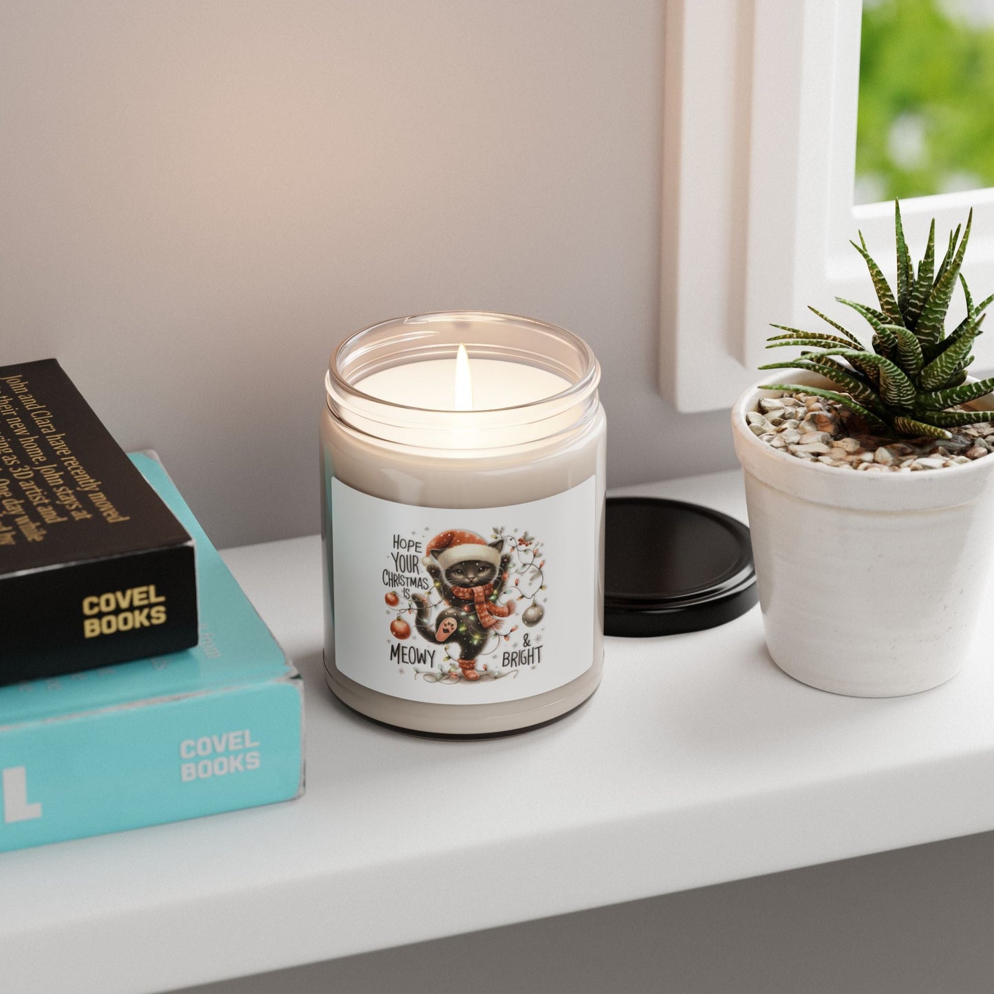 Beautiful Candle with a funny Christmas Cat - Creative Home & More
